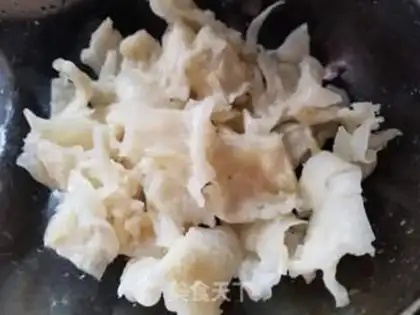 Make Seafood pot step 1