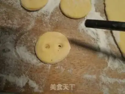 Make Pig buns step 15