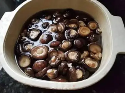 Make Seafood pot step 2