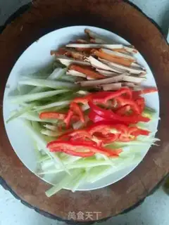 Make Celery fried dry step 0