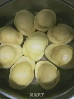 Make Gold bean buns step 5