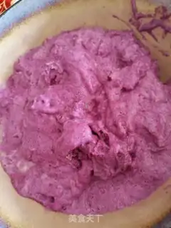 Make Fly-board potato buns step 1