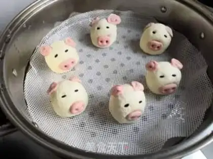 Make Pig bean bag step 16