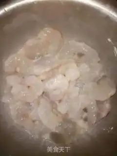 Make cucumber shrimp step 1