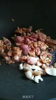Make Four seasons of bean-bread fried meat step 2