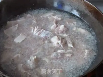 Make Red-burned oxen-covered noodles step 1