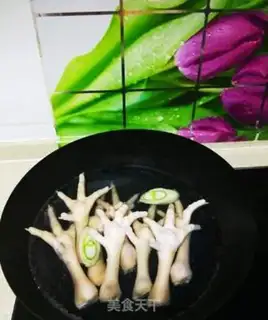Make Salt chicken claws step 2