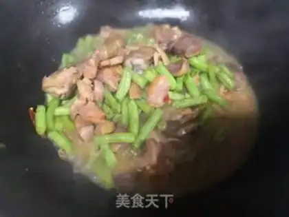 Make Spicy chicken-legged Bean King step 4