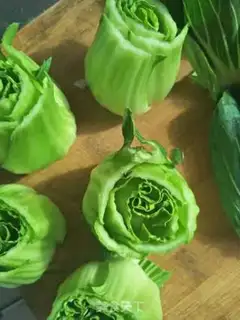 Make The flowers are rich step 1