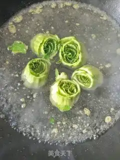 Make The flowers are rich step 3
