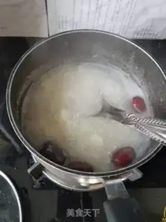 Make Red dates with rice porridge step 3