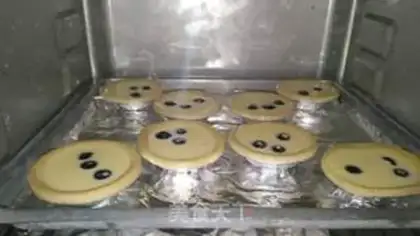 Make Blueberry balls step 10