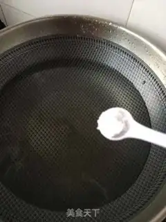 Make Hot noodles, shrimp dumplings step 14