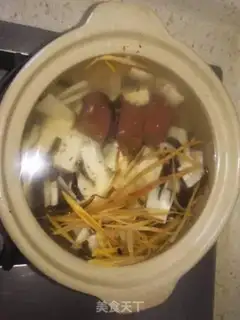 Make Spicy soup step 1