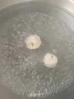 Make Hot noodles, shrimp dumplings step 15