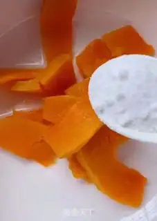 Make Pumpkin bag step 0