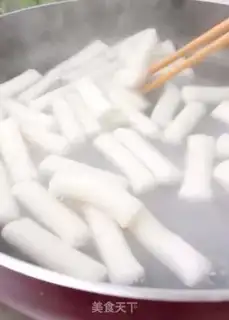 Make Hot fried rice cake step 0