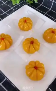 Make Pumpkin bag step 11