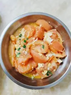 Make Tomato fried eggs step 9