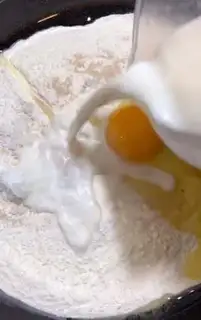 Make Milky-crackers step 1