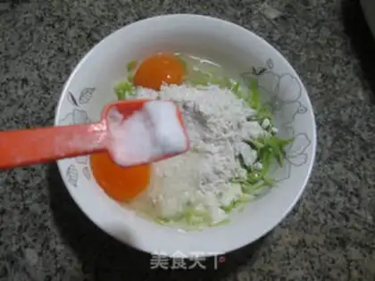 Make A radish duck eggcake step 2