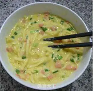 Make Ham intestinal egg potatoes step 8