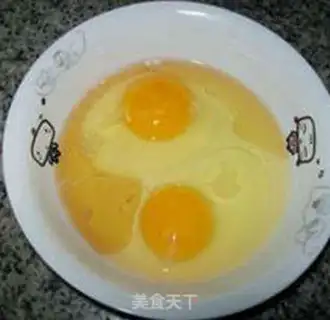 Make Eggs and green beans and rice step 2