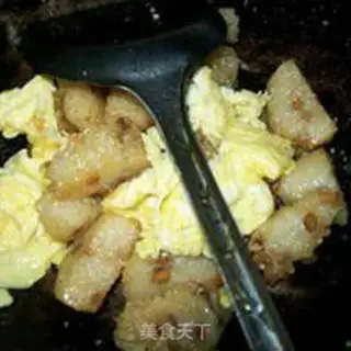 Make Eggs and green beans and rice step 7