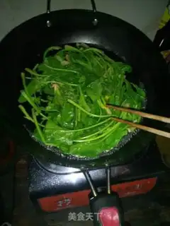 Make Piggy spinach step 1