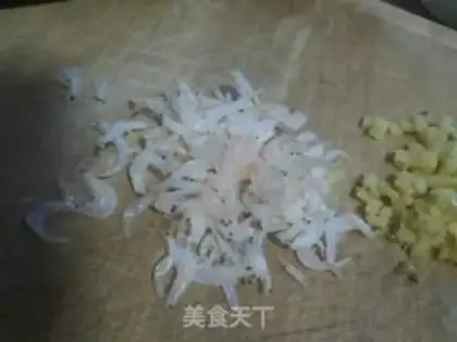 Make Shrimp peeled melons step 1