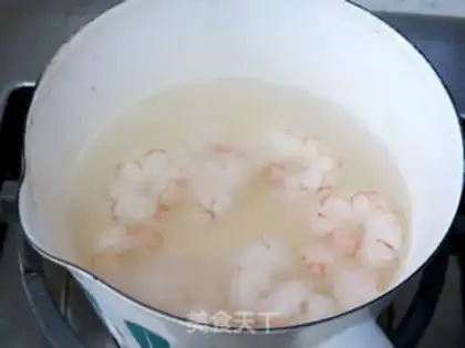 Make Sea, land, and crown pizza step 13