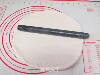 Make Sea, land, and crown pizza step 16