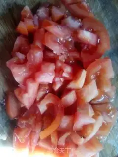 Make Tomato fried eggs step 1