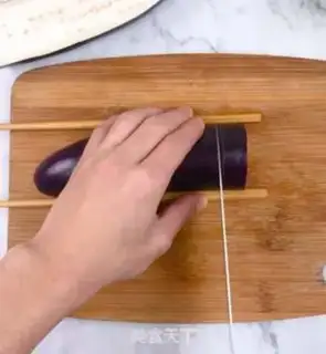 Make The lantern eggplant step 1