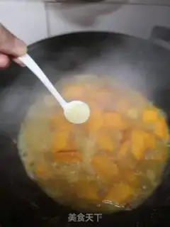 Make Duck egg yolk pumpkin step 7
