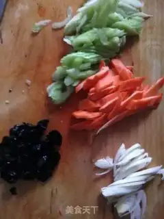 Make Carrots and curry step 1