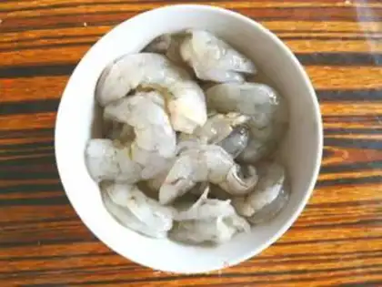 Make Shrimp cream pasta step 1