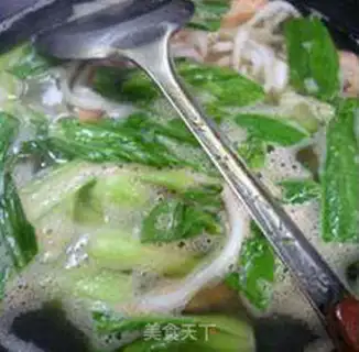 Make Shrimp noodles step 7