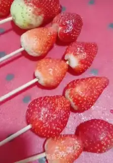 Make Strawberry sesame sugar step 1