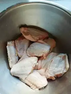 Make Beer chicken wings step 0