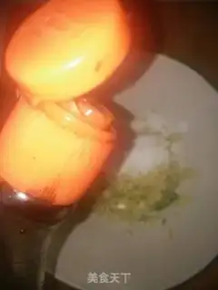 Make Pepper turns eggs step 3
