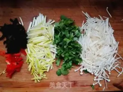 Make Spicy egg soup step 0