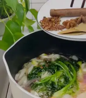 Make Secret pepper oil step 5