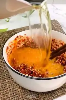 Make Secret pepper oil step 8