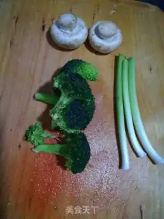 Make Garlic mushroom broccoli step 0