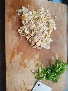 Make Sea belt with soybean skin step 1