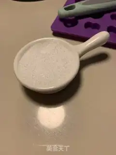 Make Homemade black chocolate step 1