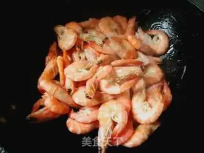Make Garlic shrimp step 3