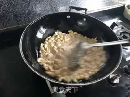 Make Fry cashew step 3