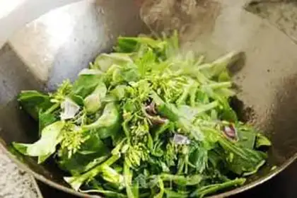 Make Fried mustard step 3